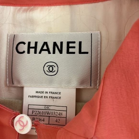 CHANEL 2004 TWEED AND SILK JACKET - Picture 3 of 11